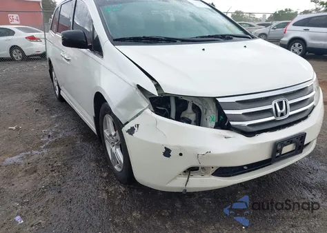 2013 Honda Odyssey Touring/Touring Elite z USA, uszkodzony, nr VIN 5FNRL5H99DB028191